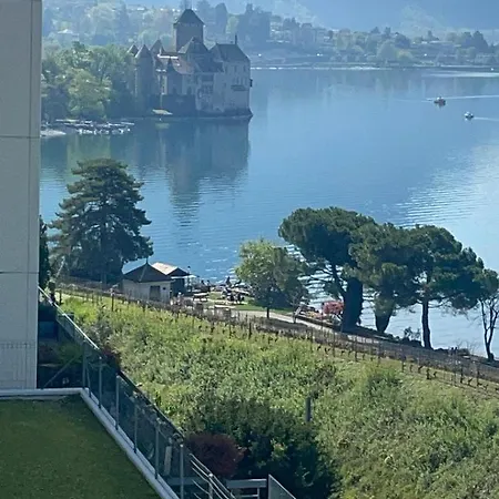 Montreux Center With View And Direct Access Apartment