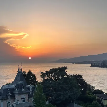 Montreux Center With View And Direct Access Apartment *