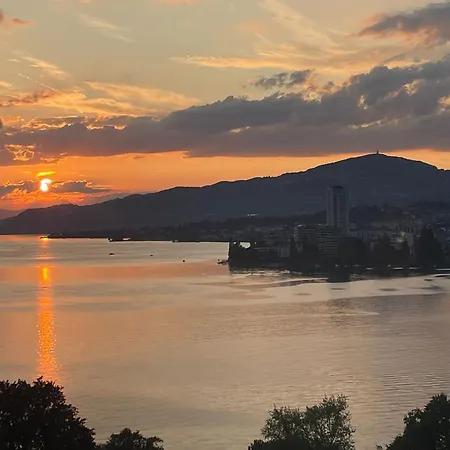 Montreux Center With View And Direct Access Appartement *