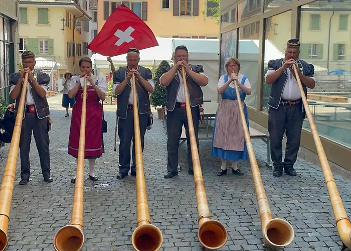Montreux Center With View And Direct Access Appartement